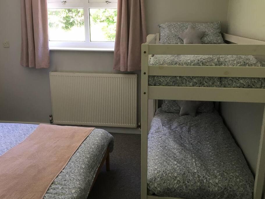 Bright And Spacious Annex Near Lymington With Private Garden ภายนอก รูปภาพ